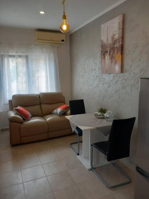 Apartmani Mira Zadar Exteriör bild