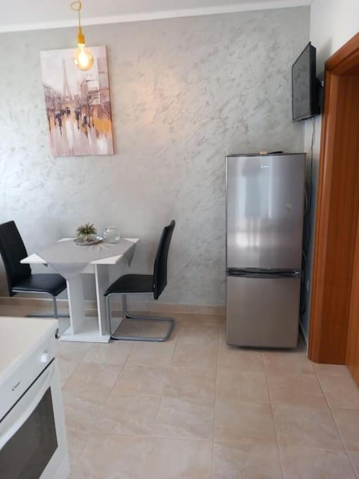Apartmani Mira Zadar Exteriör bild